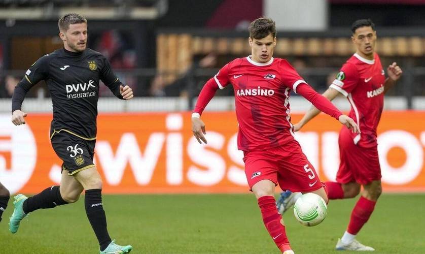 一记由前场 一记由前场